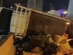 Urgent 24: A collision between two transport vehicles on the Alexandria Agricultural Road.. and the security services impose a cordon around the accident site