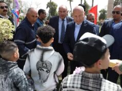 Urgent 24: Flowers and sweets for the children.. The Governor of Cairo joins citizens in their celebration of Eid al-Fitr in Freedom Park in Zamalek