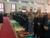 Urgent 24: The Governor of Port Said and the Director of Security perform Eid al-Fitr prayers in the Abbasid Mosque among thousands of citizens photo