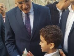 Urgent 24: Their hearts rejoiced.. Luxor Security Director distributes Eid gifts to children in Abu Al-Hajjaj Square