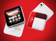 The Compact Frog RS1 phone comes with an innovative design that hides a control panel under the screen