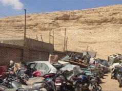 Urgent 24: The evacuation of the impounded car shelter begins at the entrance to the Wadi Degla Reserve