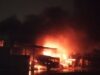 Urgent 24: The Director of Qena Security and the Director of Investigations move to the scene of a fire incident at two oil and juice factories in Naga Hammadi