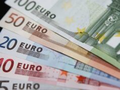 The price of the euro against the pound at the beginning of trading today, Sunday, April 5