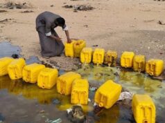 Urgent 24: 100 jerry cans of cooking oil unfit for human consumption were seized and executed in Luxor